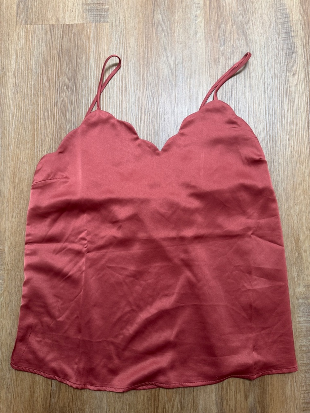 Scallop V-Neck Satin Cami Top - Rust Red